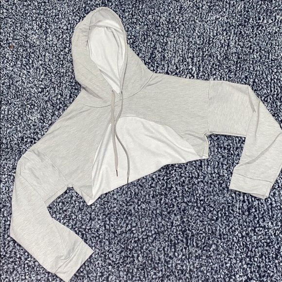 ROMWE Other - Romwe Cut hoodie